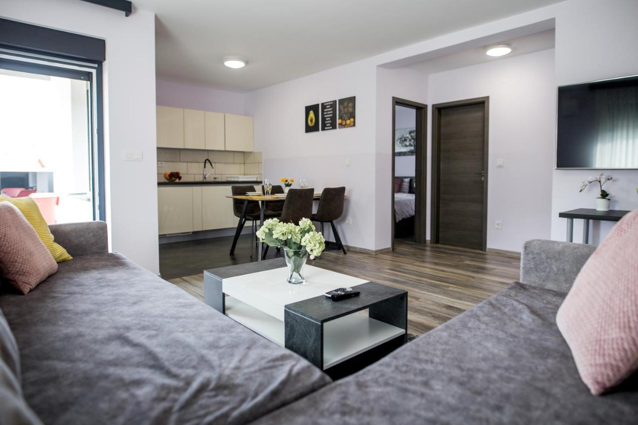 Apartments Dora Sveti Martin Na Muri Eksteriør billede