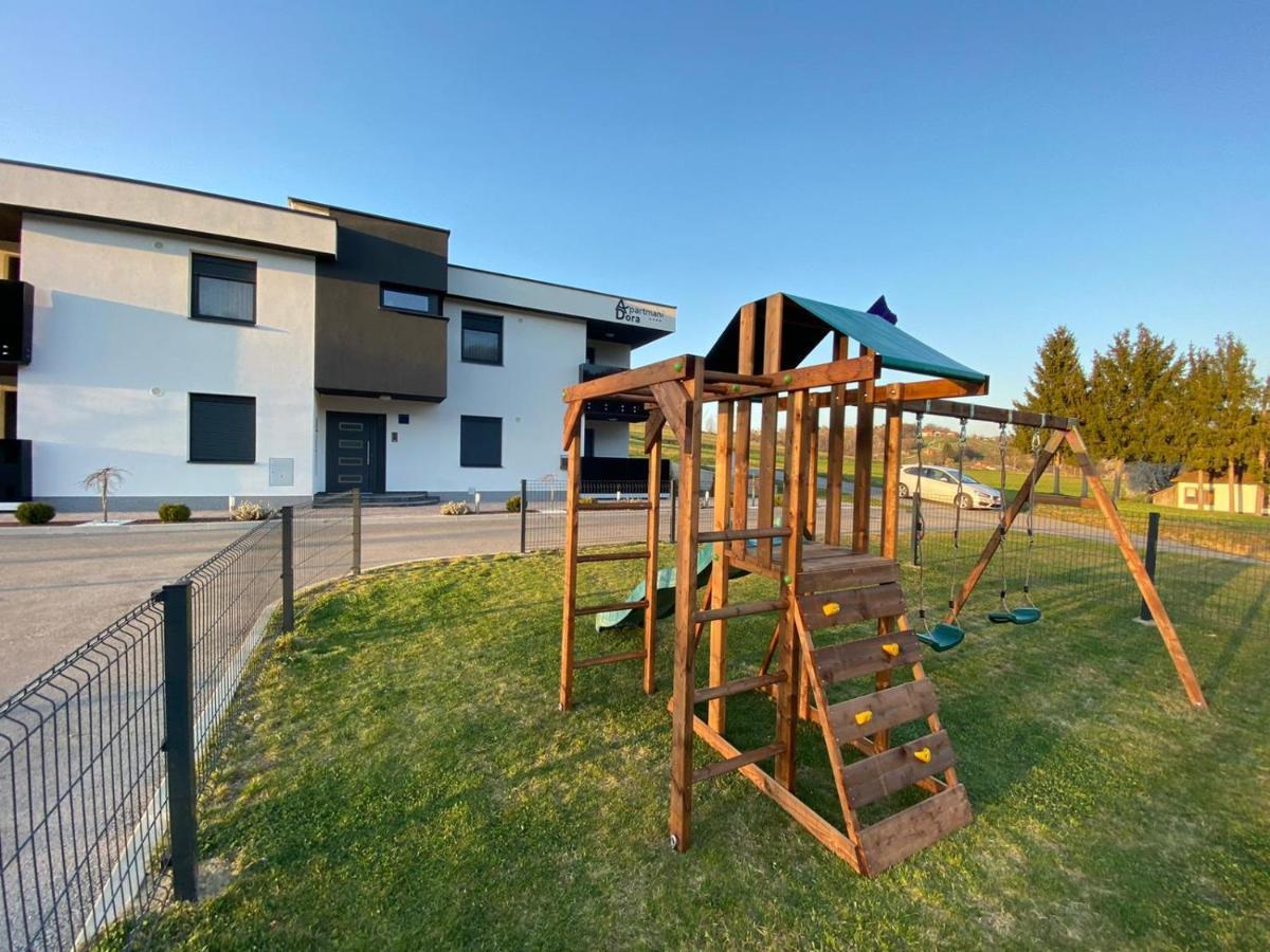 Apartments Dora Sveti Martin Na Muri Eksteriør billede
